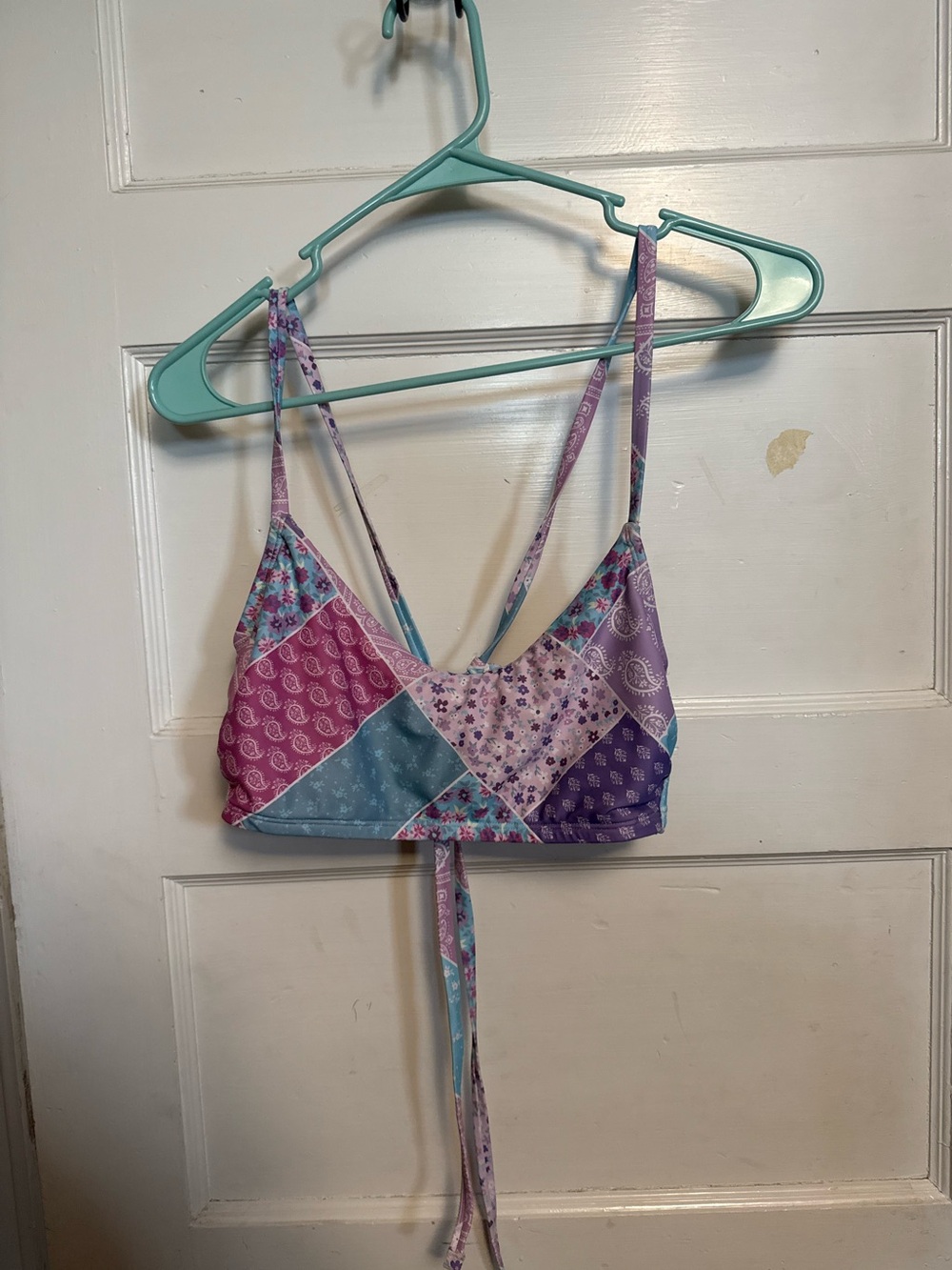 Xhilaration purple, pink, & blue bikini top with paisley & floral Size D/DD